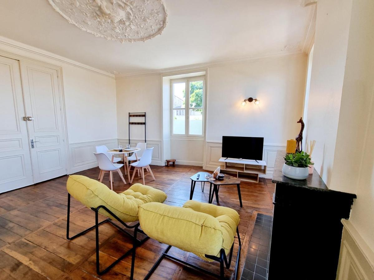 Superbe T2 Lumineux Avec Fibre Apartment Angouleme Exterior photo